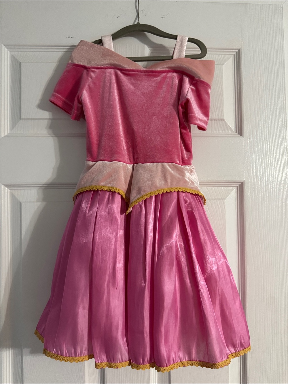 Taylor Joelle NWT Aurora Sleeping Beauty Dress Size 6 - Picture 3 of 7